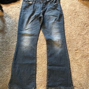 Levi jeans